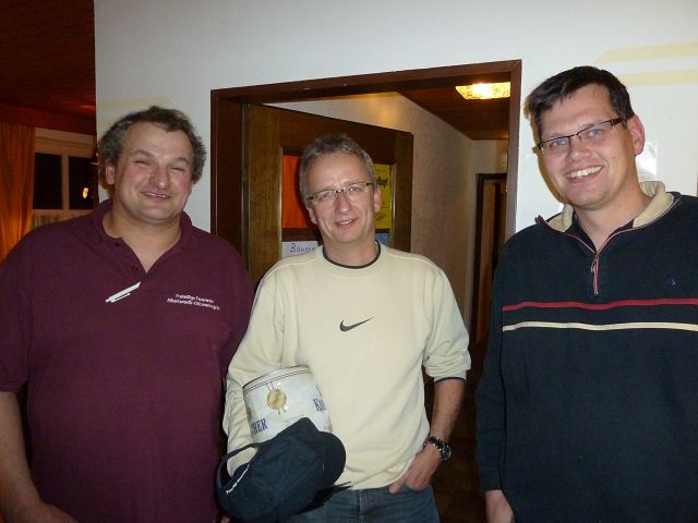 Sieger Bernd Goller mit den beiden Vorsitzenden
